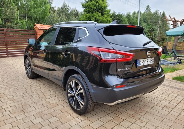 Nissan Qashqai cena 58900 przebieg: 179000, rok produkcji 2017 z Częstochowa małe 92
